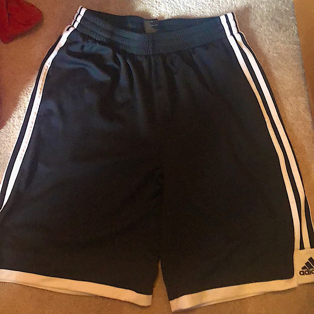 Adidas shorts size 14 /16 kids